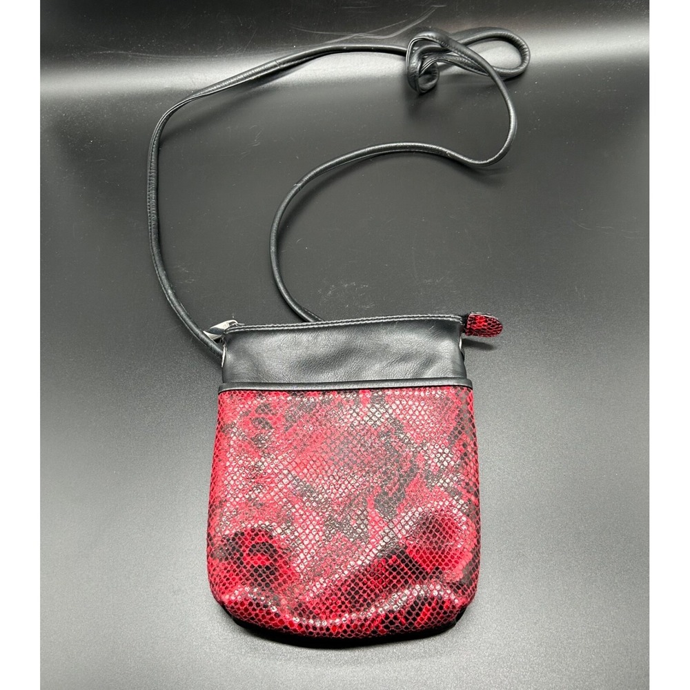 ILI New York Toronto Black Leather Crossbody Bag Purse Red Black Snake Skin‎